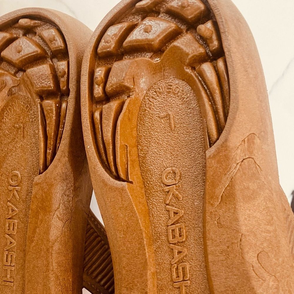 Okabashi Women's Tan Crisscross Sandals - Picture 2 of 2
